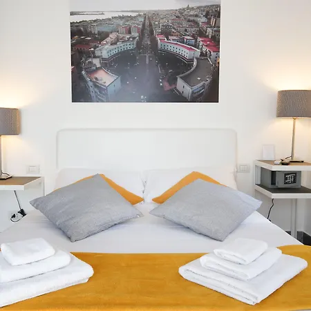 Le Stanze Di Piazza Cairoli 4* Messina
