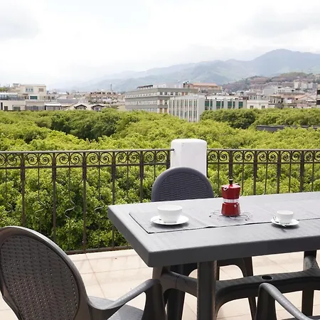 Le Stanze Di Piazza Cairoli 3* Mesyna